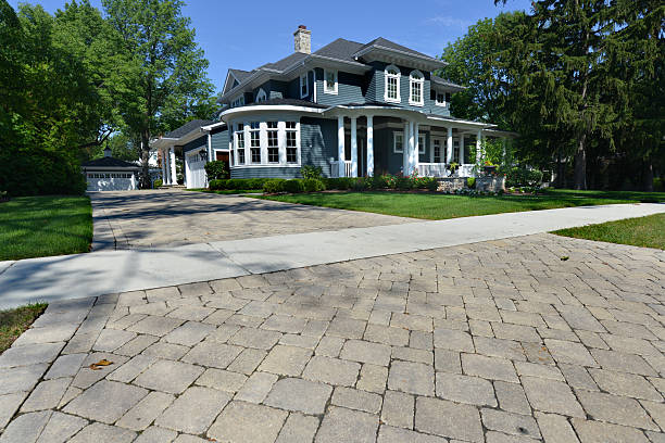 Best Driveway Paving Contractor  in Independence, OH